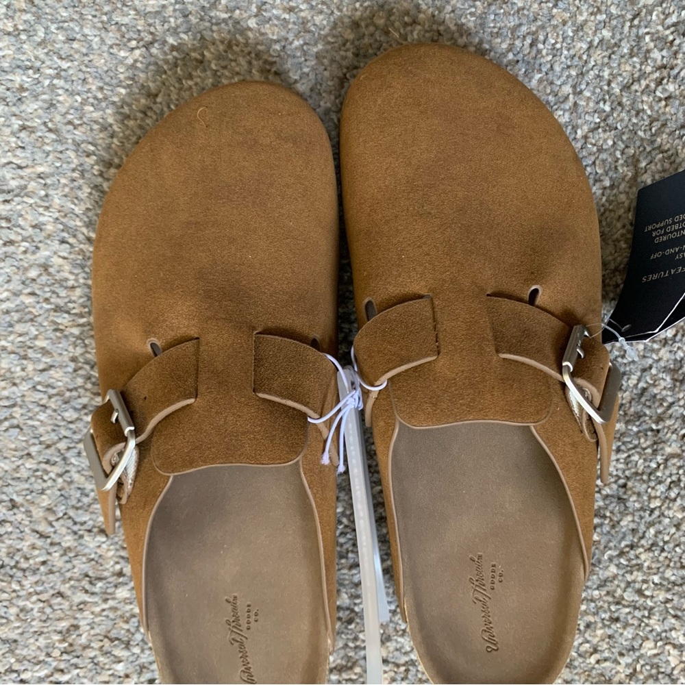 Universal Thread Mule Clog - Picture 2 of 4